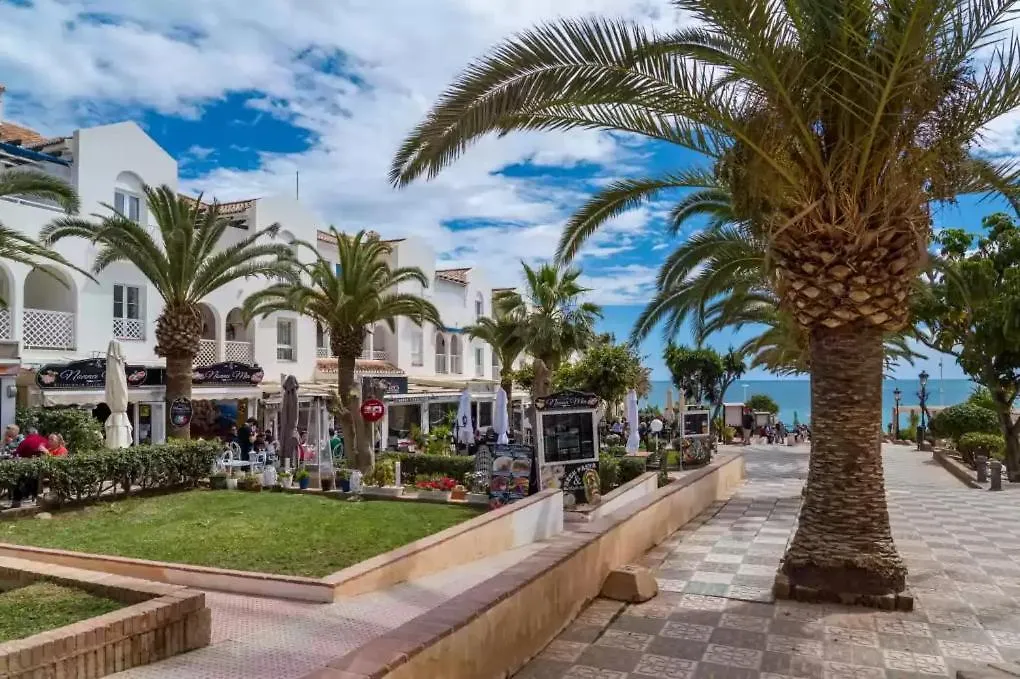 Torrecilla Apartamento Con Vistas Al Mar Y Piscina Nerja